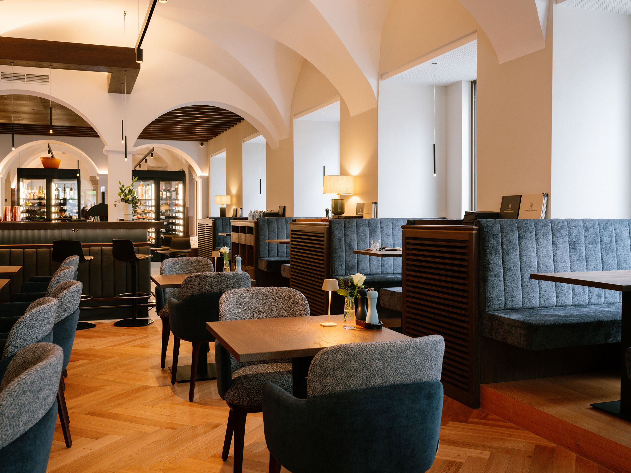 Bild: Innenansicht der IMLAUER Brasserie Mirabell