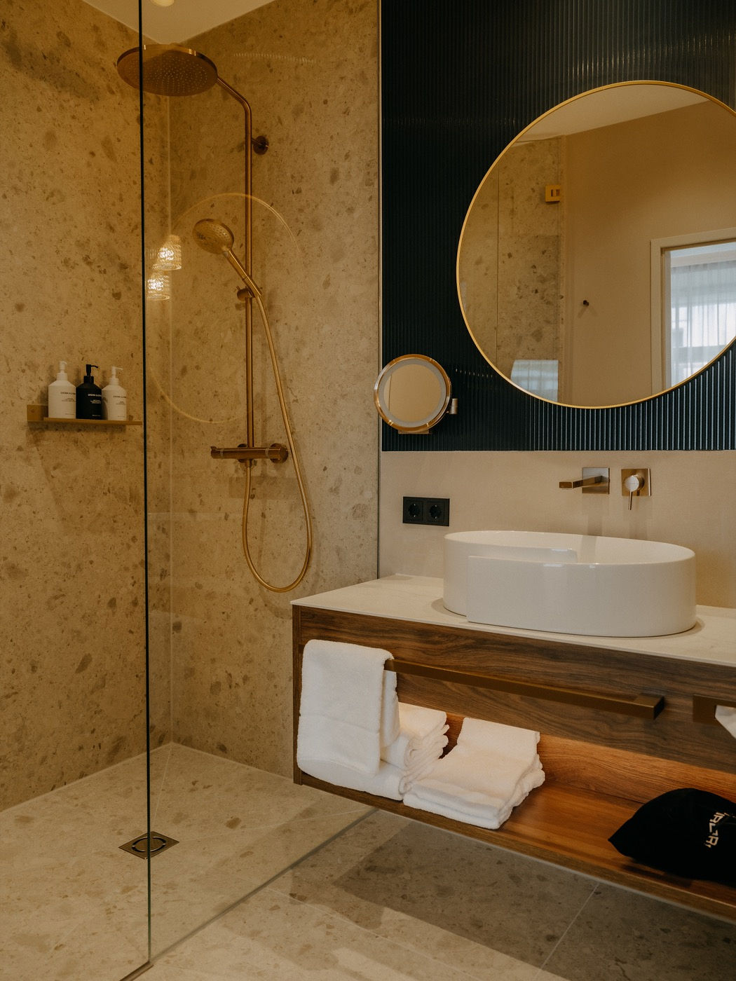 IMLAUERPalaisMirabell1471 Bild: Badezimmer der Deluxe-Suite im IMLAUER Palais Mirabell
