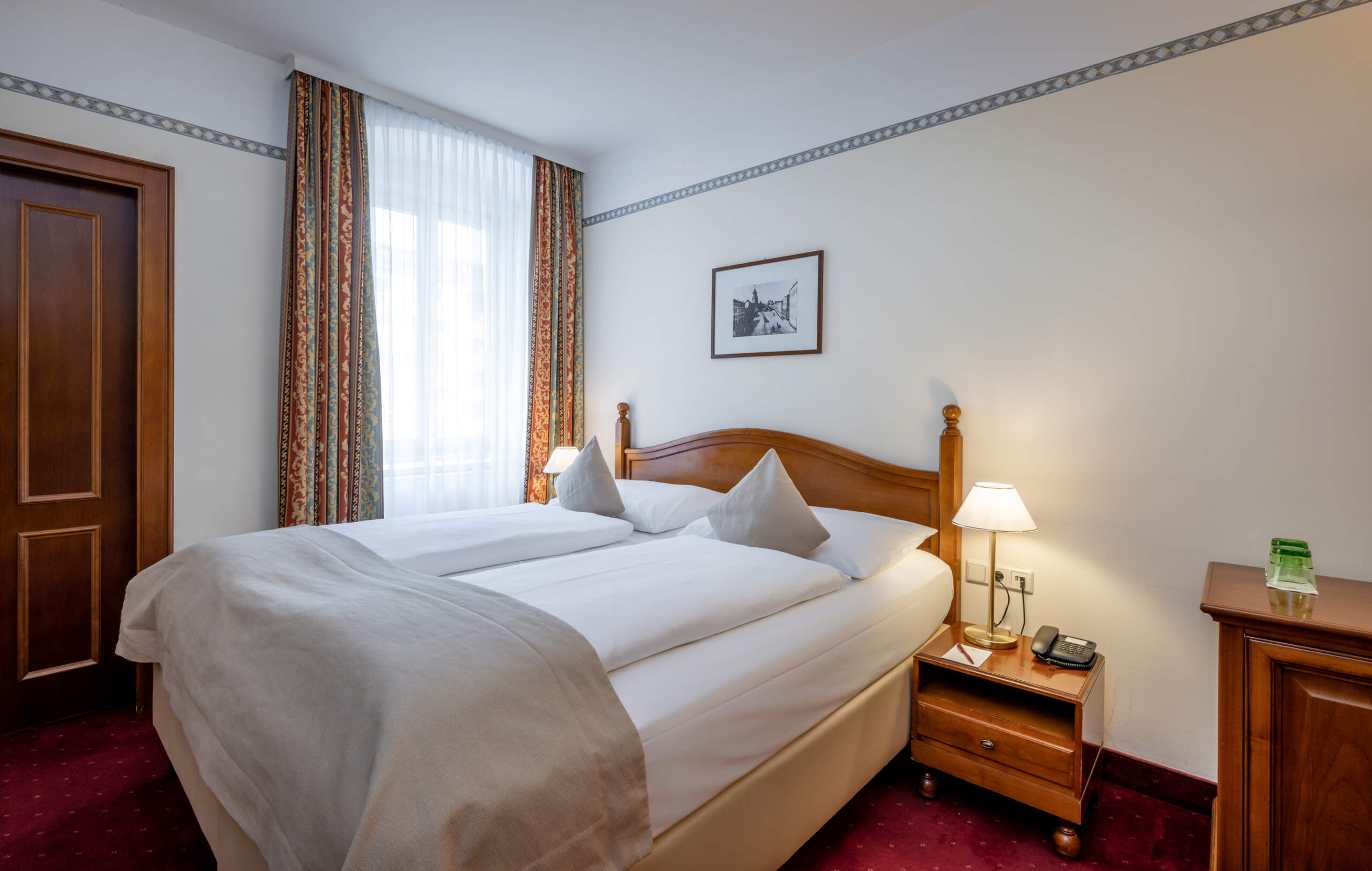 Classic double room Queen at IMLAUER Palais Mirabell
