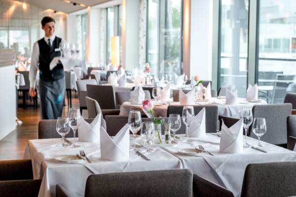 Tisch reservieren | IMLAUER Sky Bar & Restaurant