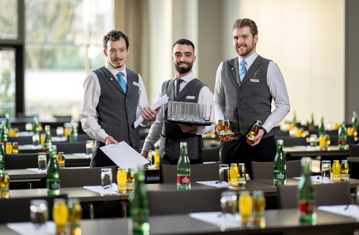 web_imlauer_0124-0593 web Bild: Mitarbeiter im Seminarservice