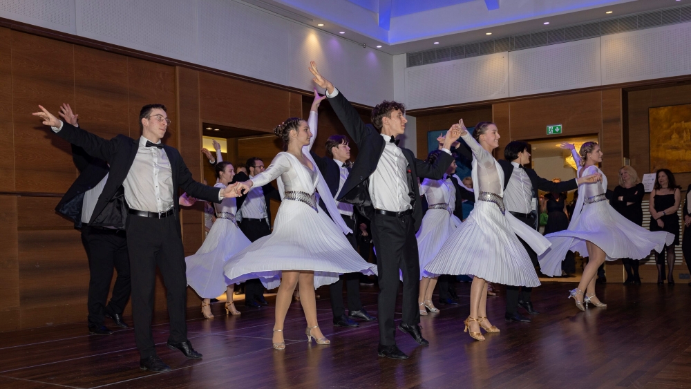 Picture: Dance performance at the Salzburg Police Ball